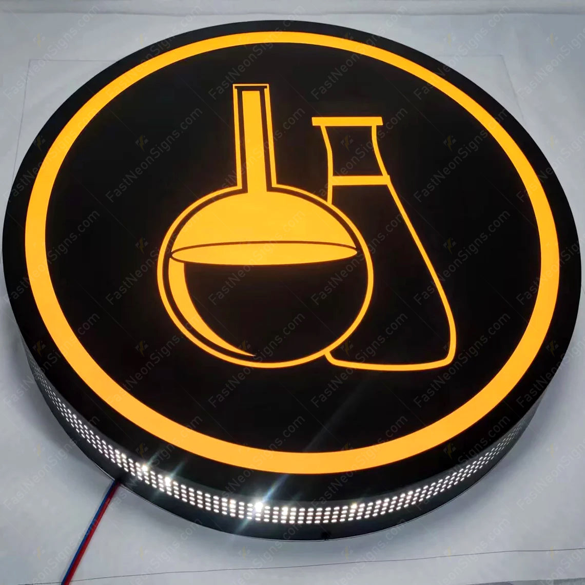 Luxury Custom Metal Hollow LED Light Box Sign with Diamond Glow Effect