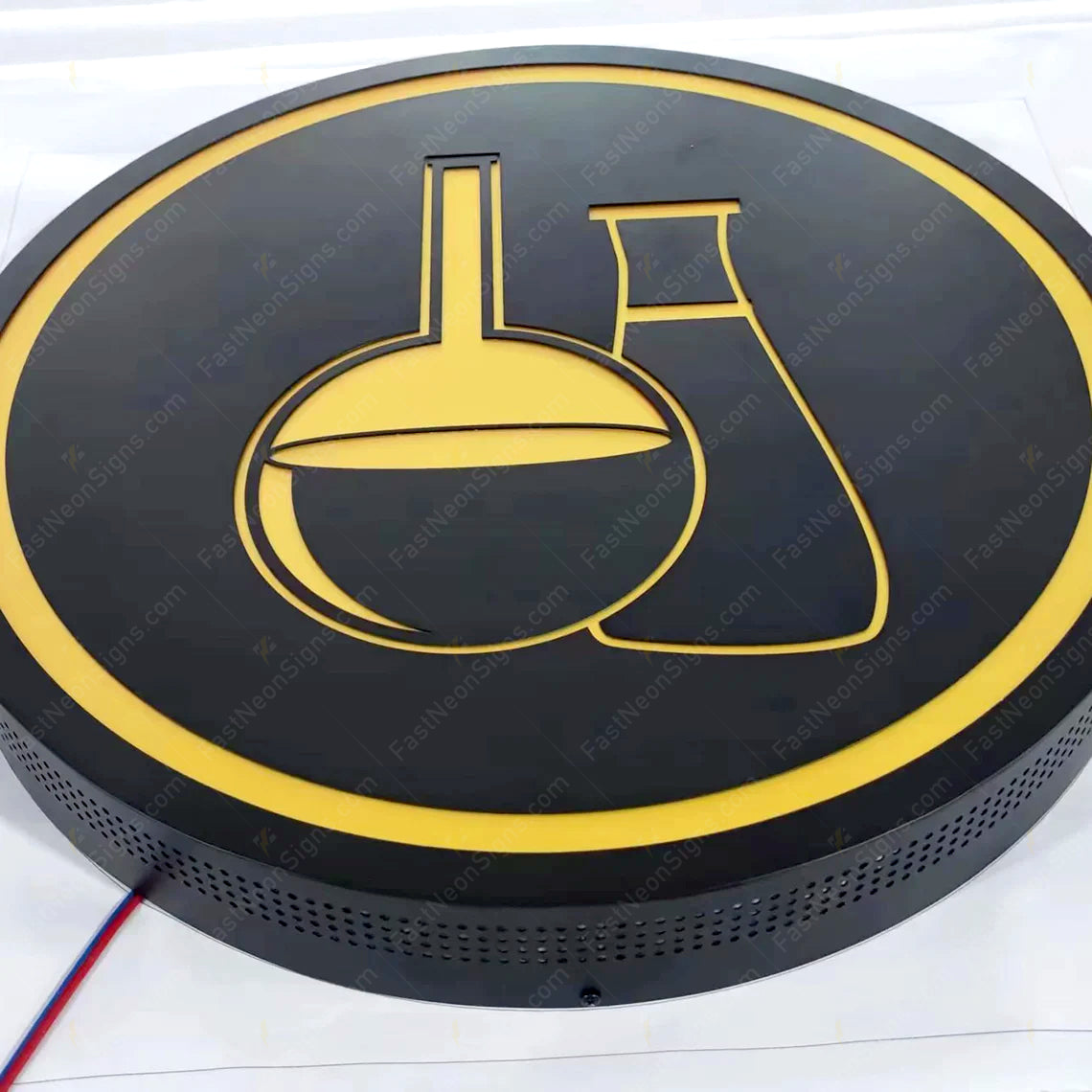 Luxury Custom Metal Hollow LED Light Box Sign with Diamond Glow Effect